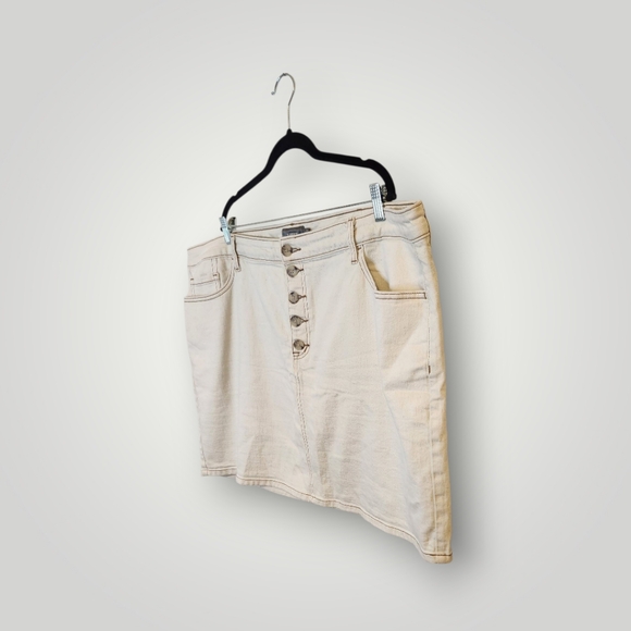 Torrid skirt plus Size  24 button denim buttons short beige cream casual - Picture 5 of 12